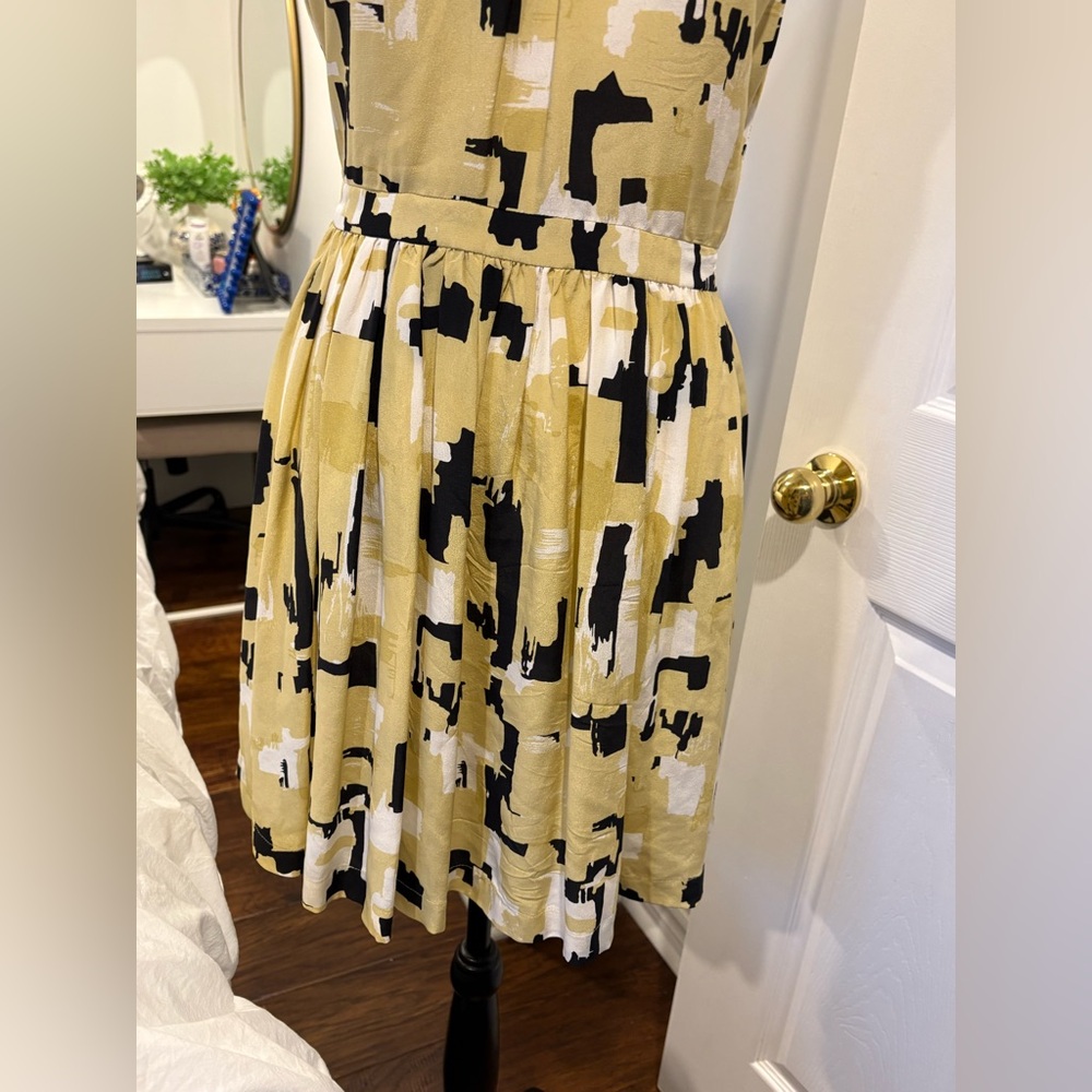Joie 100% Silk Fit & Flare Mini Dress Abstract Print Mustard Yellow Size S - Picture 9 of 10